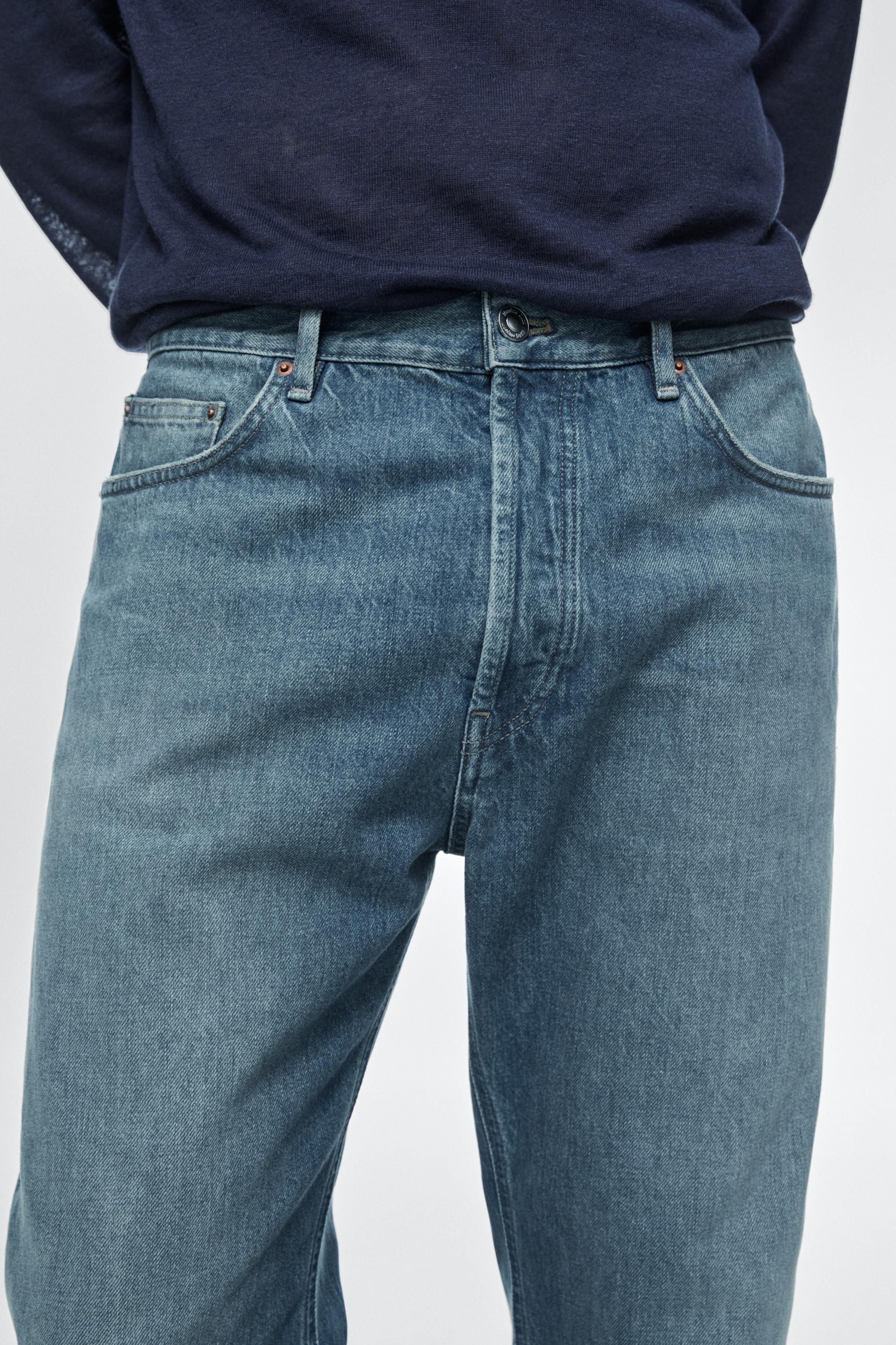 Straight-leg jeans