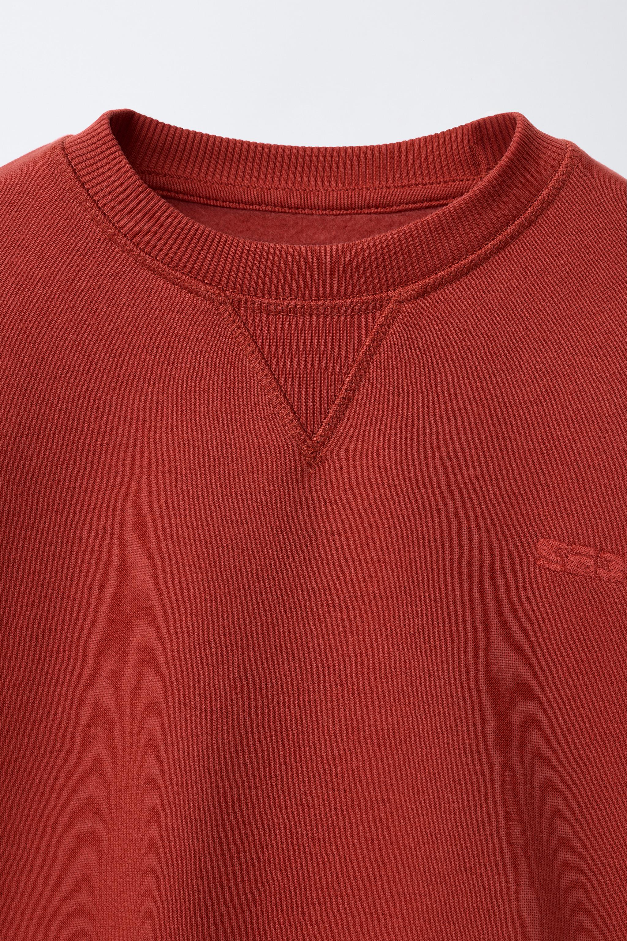 EMBROIDERED SWEATSHIRT AND JOGGER PANTS SET