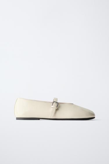 PATENT BALLET FLATS - Ecru White by Zara