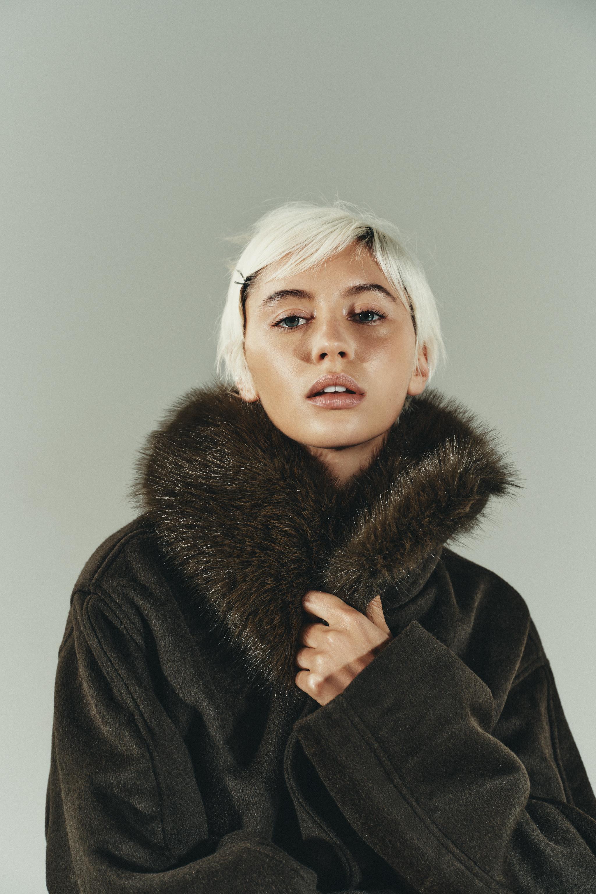 ウール混紡フェイクファー襟コート - ダークカーキ | ZARA Japan / 日本