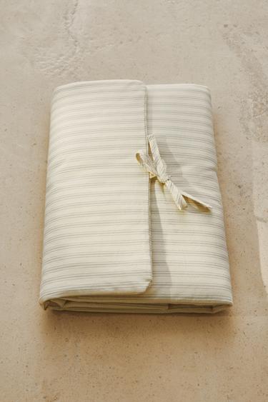 MATELAS À LANGER ENFANT RAYURES SERVIETTE DE BAIN - rayures de Zara - Image 5