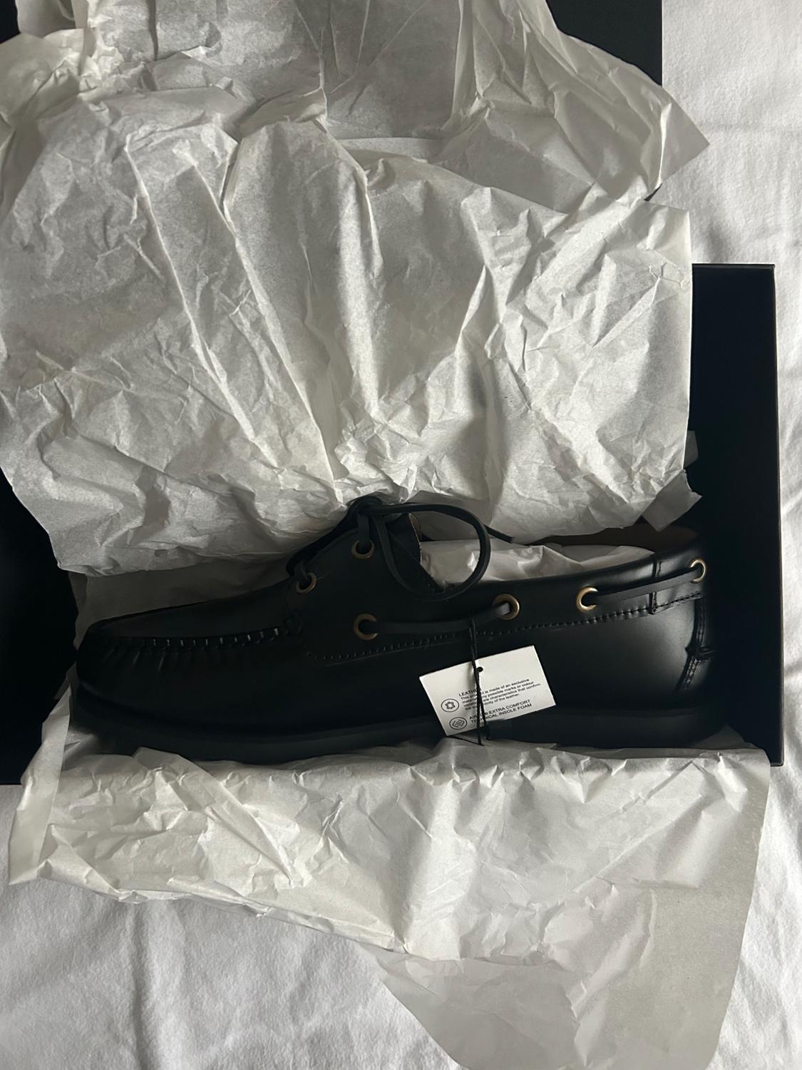 LIMITED EDITION LEATHER DECK SHOES - Image 3