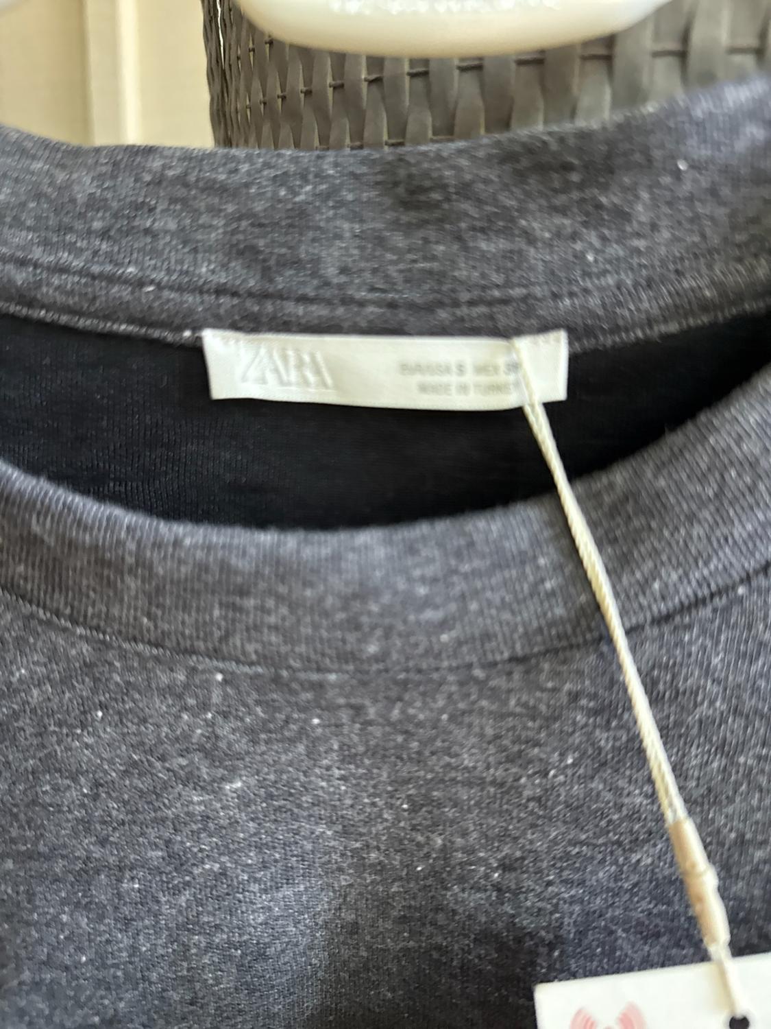 CAMISETA RELAXED FIT ESTRUCTURA - Image 3