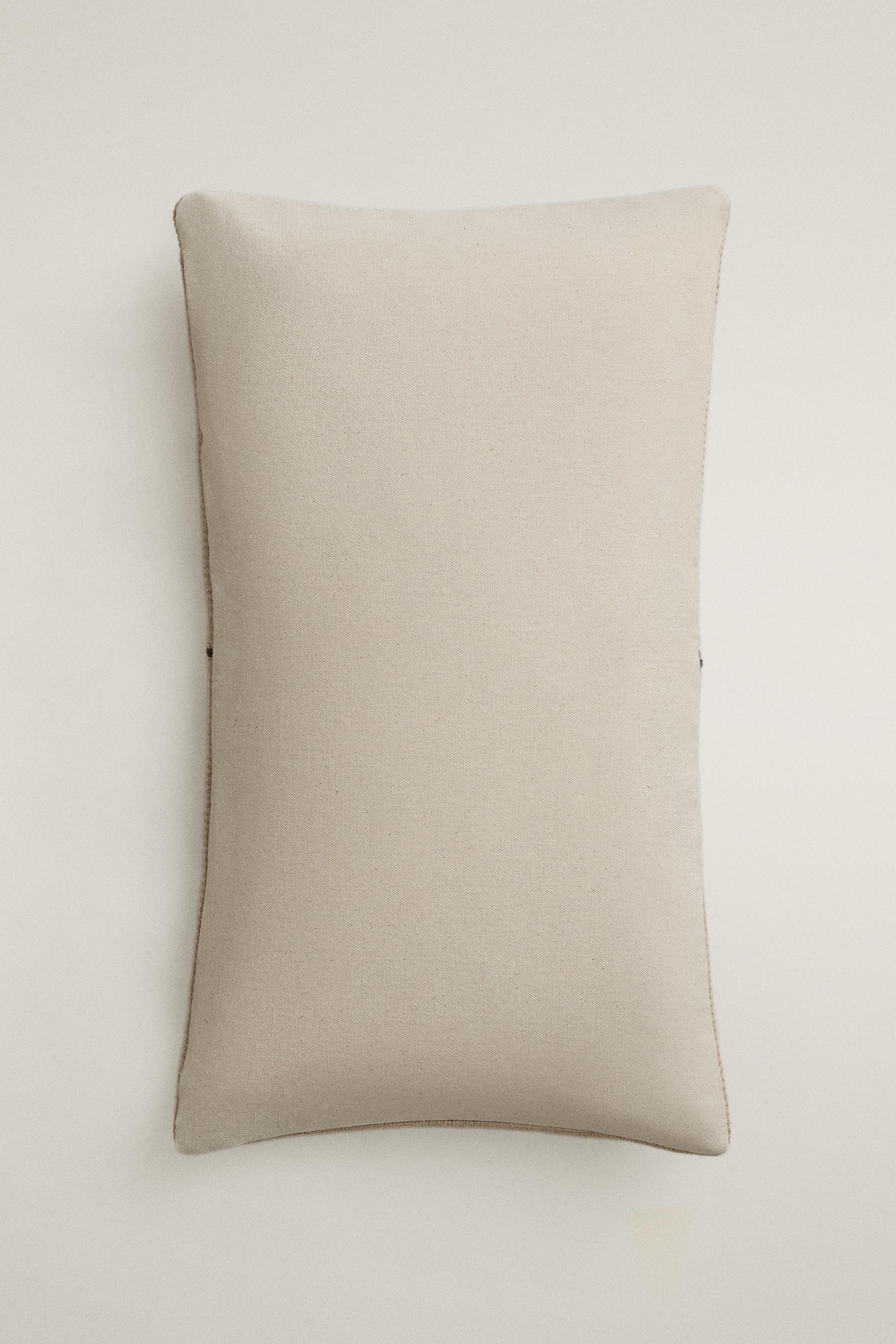 HOUSSE DE COUSSIN TRESSÉE
