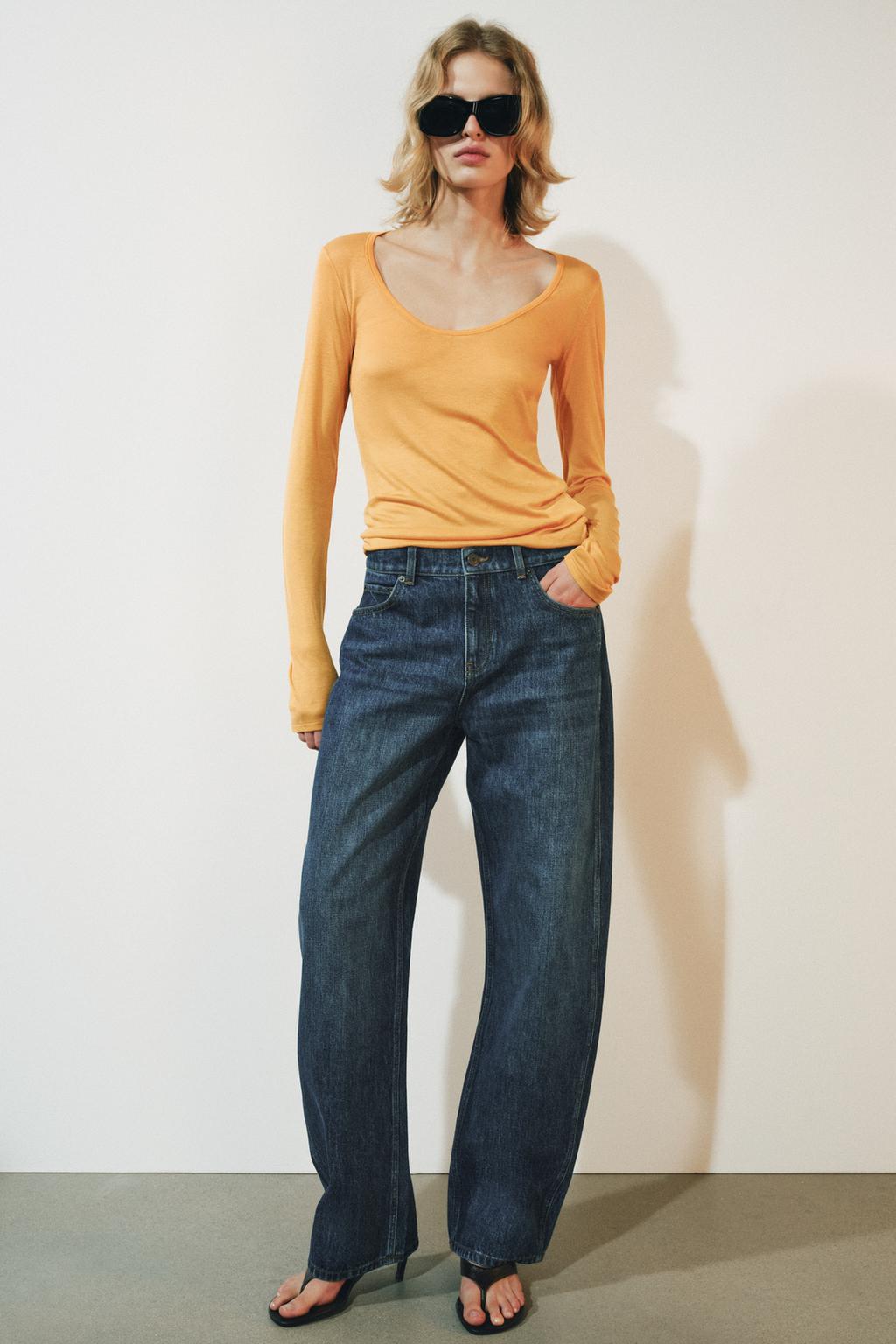 ROUND NECK T-SHIRT