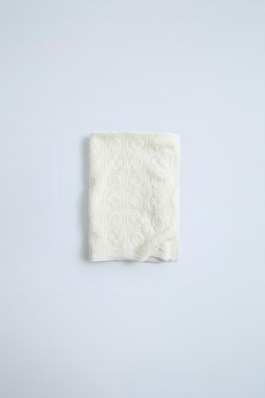 Zaras STICKAD TEXTURFILT - Naturfärg - Bild 0