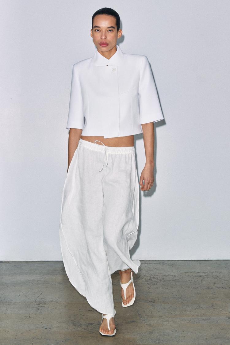 KISA KOLLU CROP BLAZER ZW COLLECTION