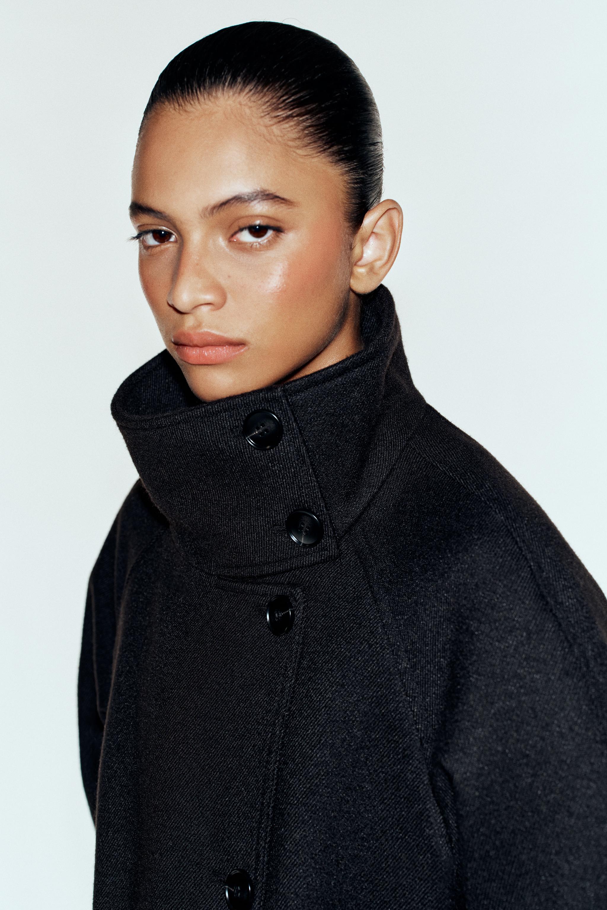 HIGH-NECK BELTED COAT