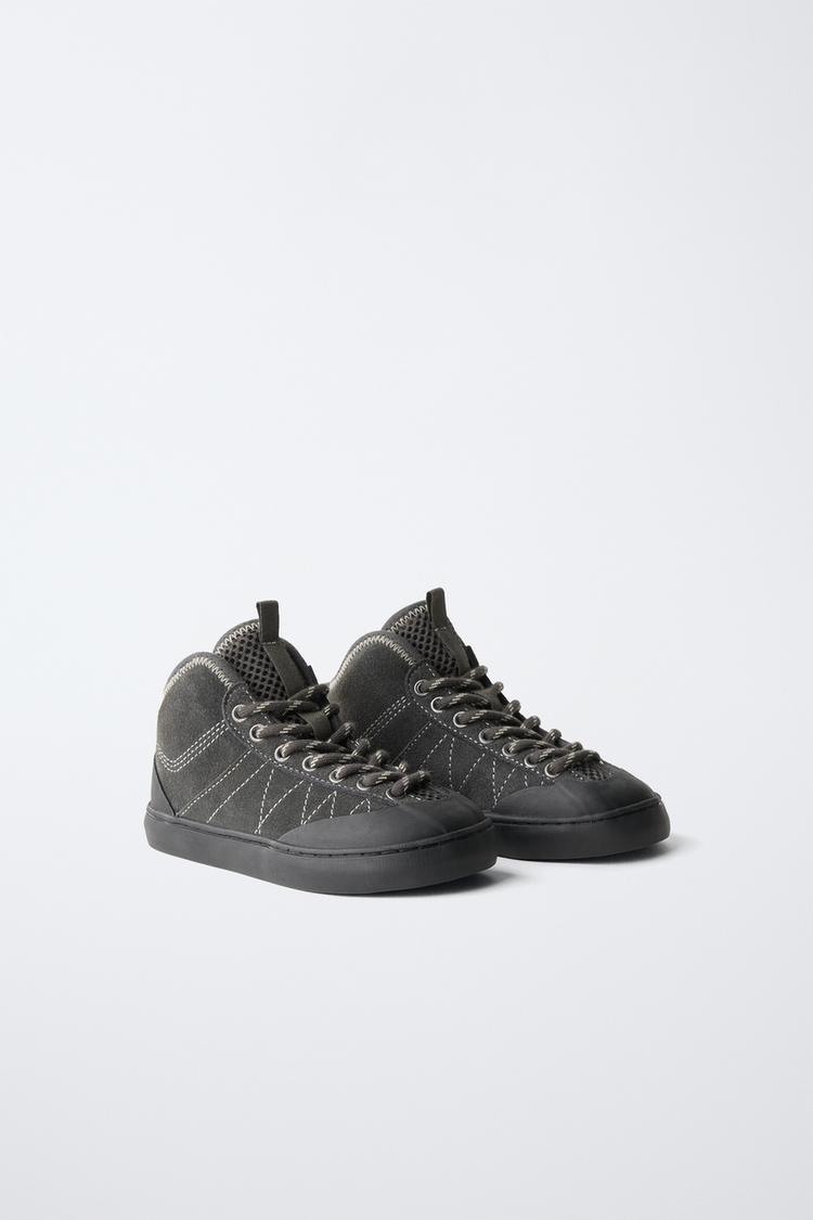 Botin deportivo piel