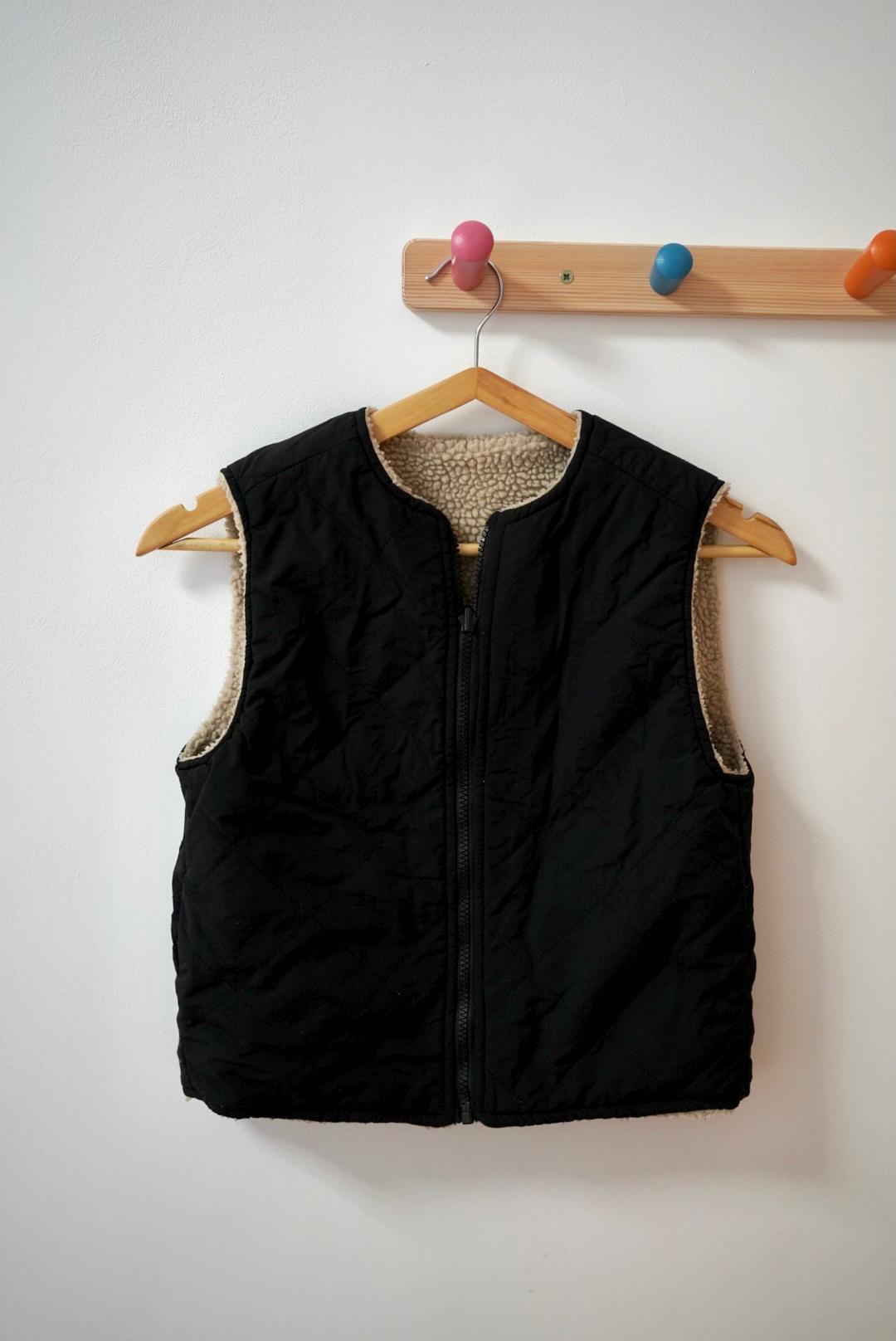 FAUX SHEARLING REVERSIBLE GILET - Image 2