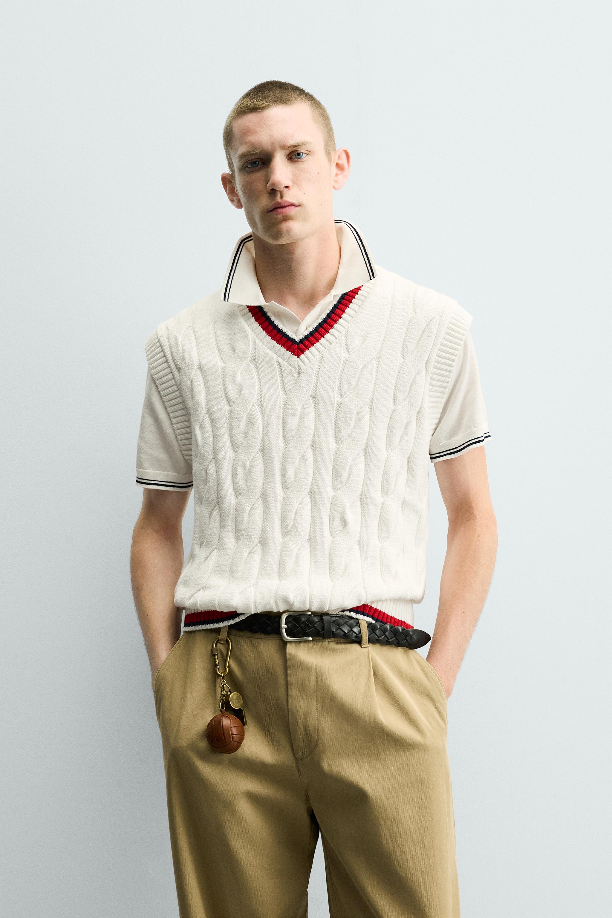 CONTRAST CABLE KNIT VEST