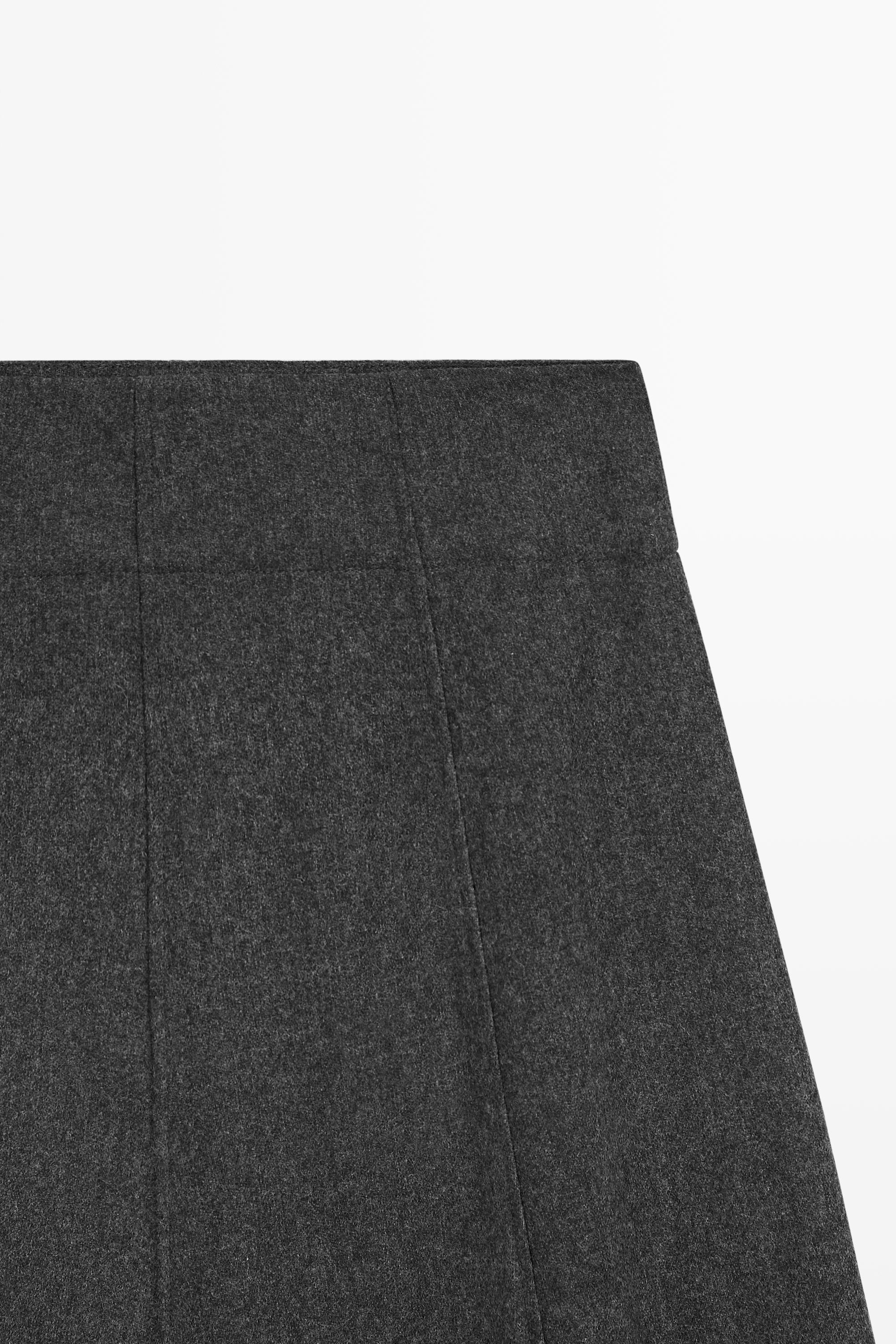 Flared midi skirt with pocket detail