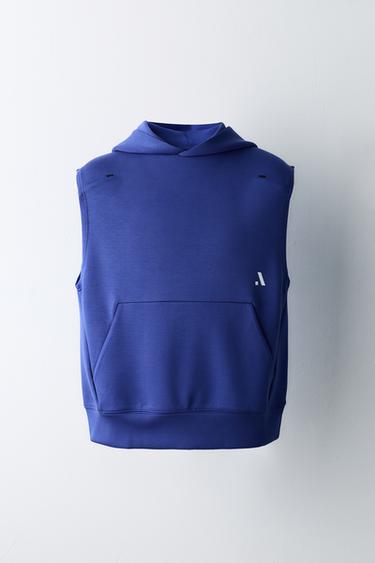 جيليه بغطاء رأس وشعار رياضي - بنفسجي الخاص بـ Zara