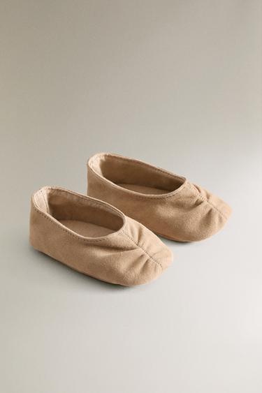 CHAUSSON BALLERINE CUIR FRONCES - Marron de Zara - Image 1