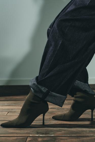 BOTTINES EN TISSU - Gris de Zara - Image 1