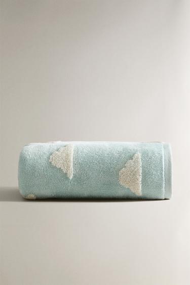 CLOUDS CHILDREN'S VELOUR BATH TOWEL - Light blue by Zara - Image 1