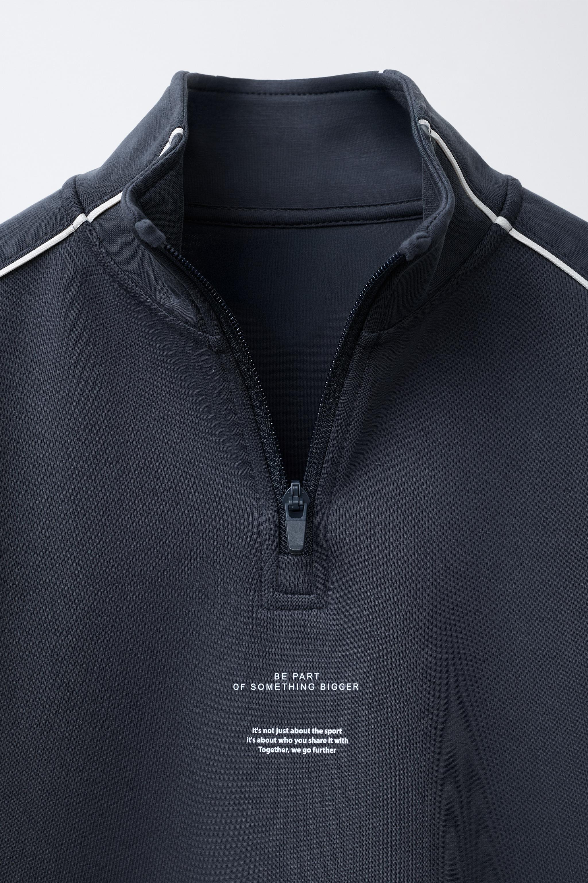 CONTRASTING TRIM TEXT SWEATSHIRT