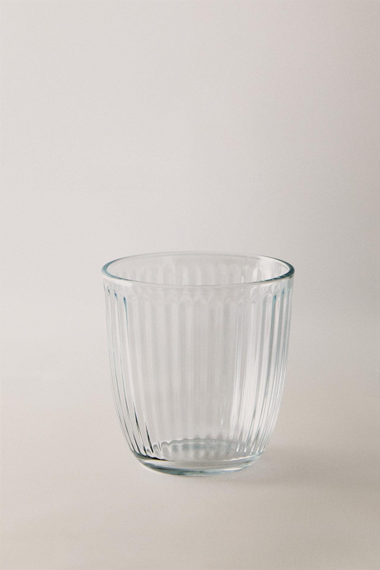 LINEAR-DESIGN GLASS TUMBLER — Transparent