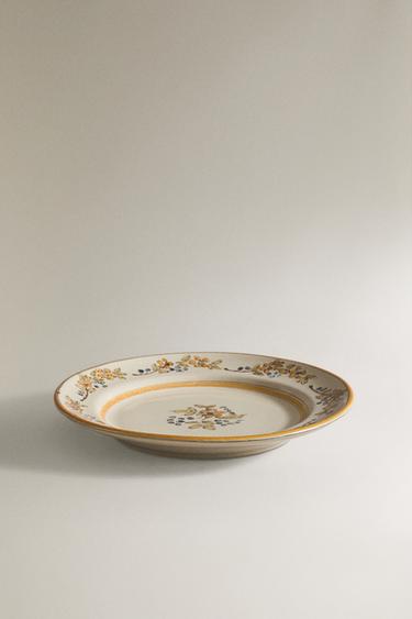 ASSIETTE À DESSERT TERRE CUITE FLORALE - Beige de Zara - Image 1