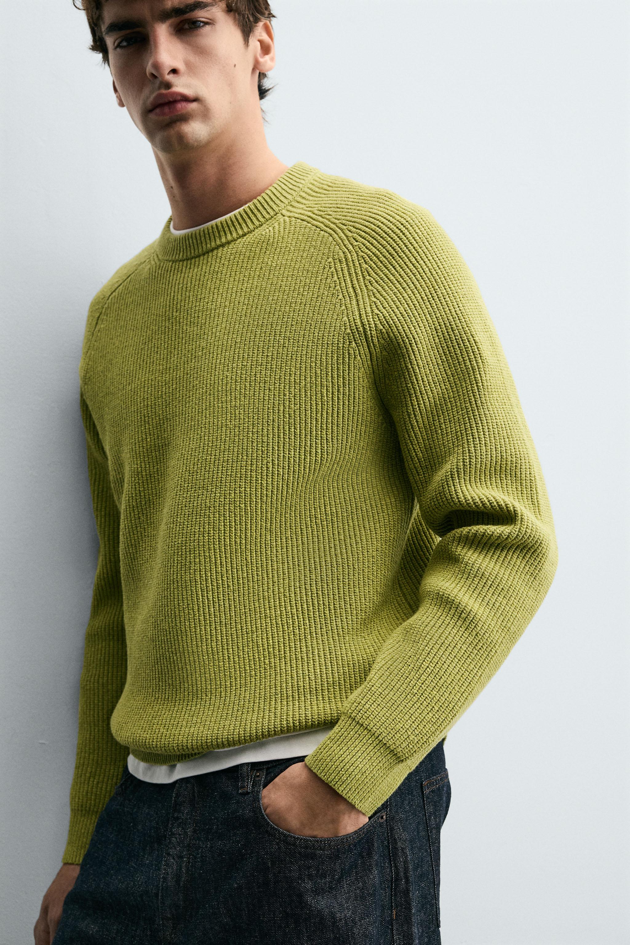 RIBBED TEXTURED SWEATER