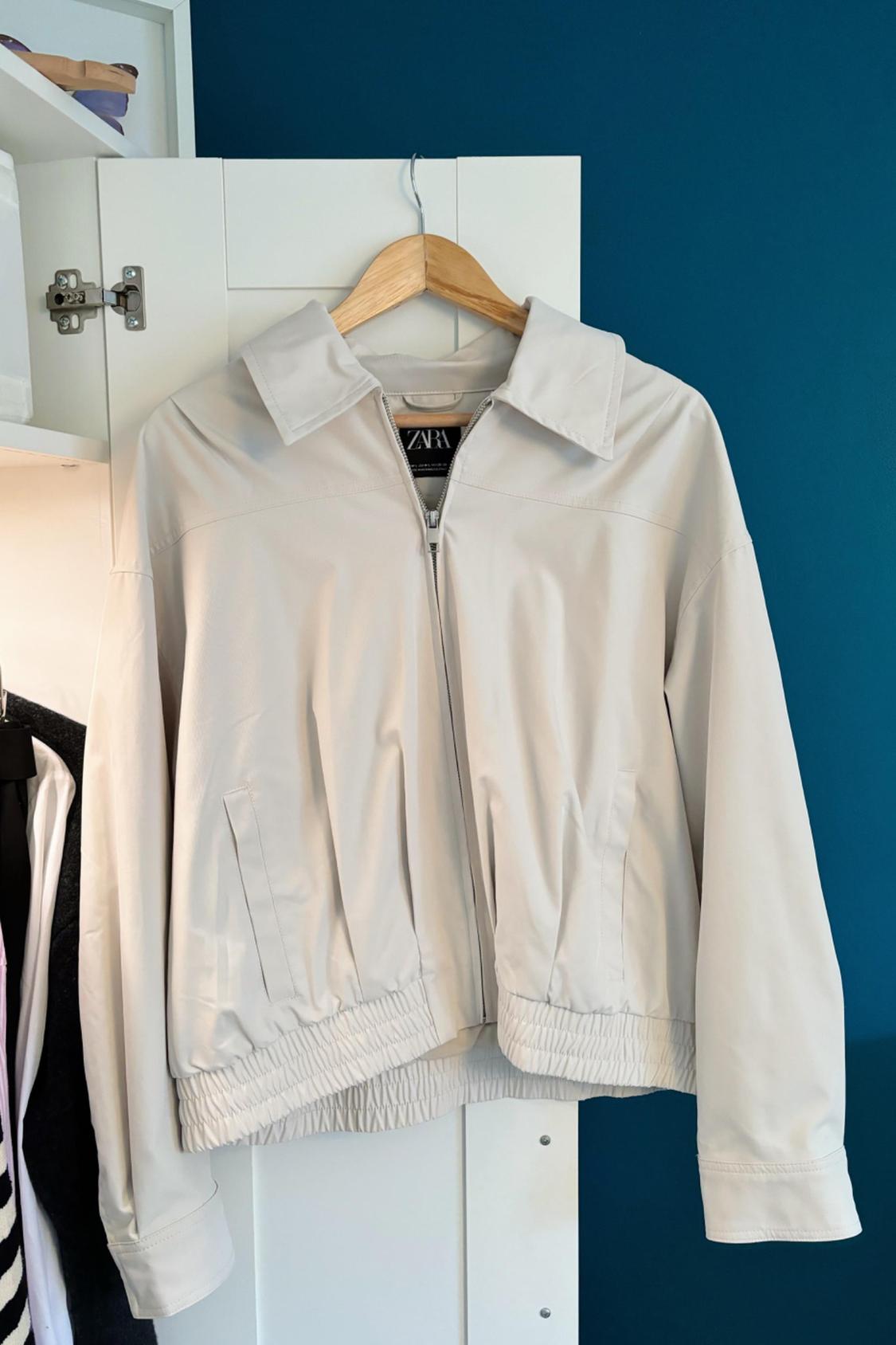 STRAIGHT FIT BOMBER JACKET WITH PLEATS