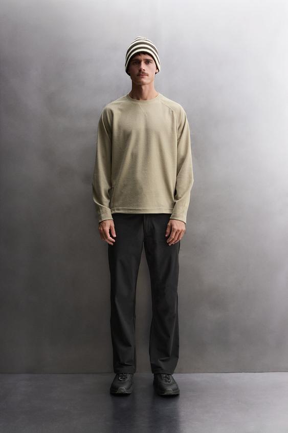 CAMISETA TÉCNICA ESTRUCTURA WAFFLE - Gris / Tostado de Zara - Imagen 0