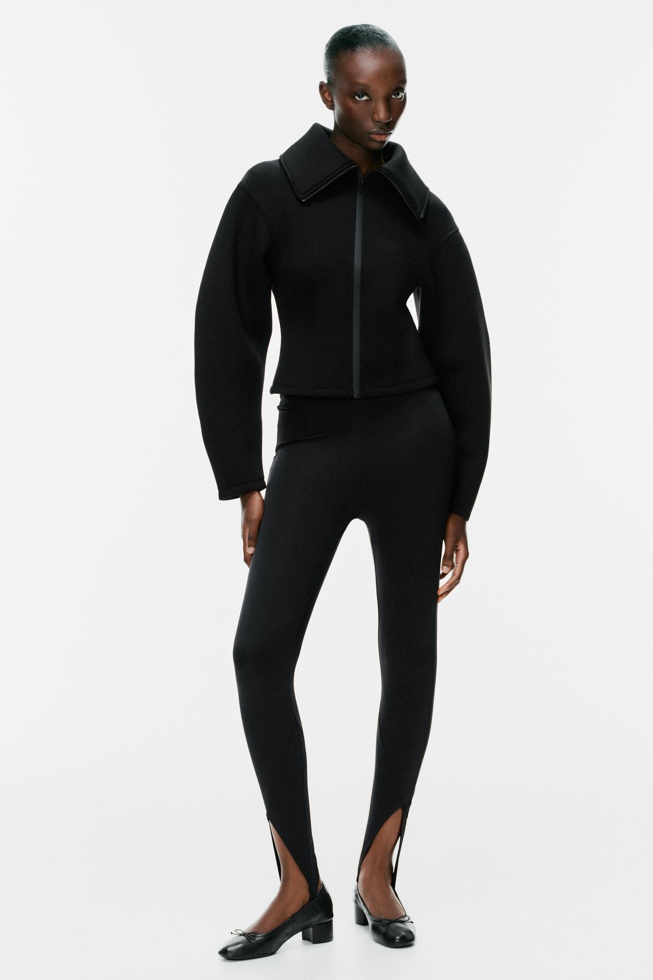 STIRRUP LEGGINGS — Black