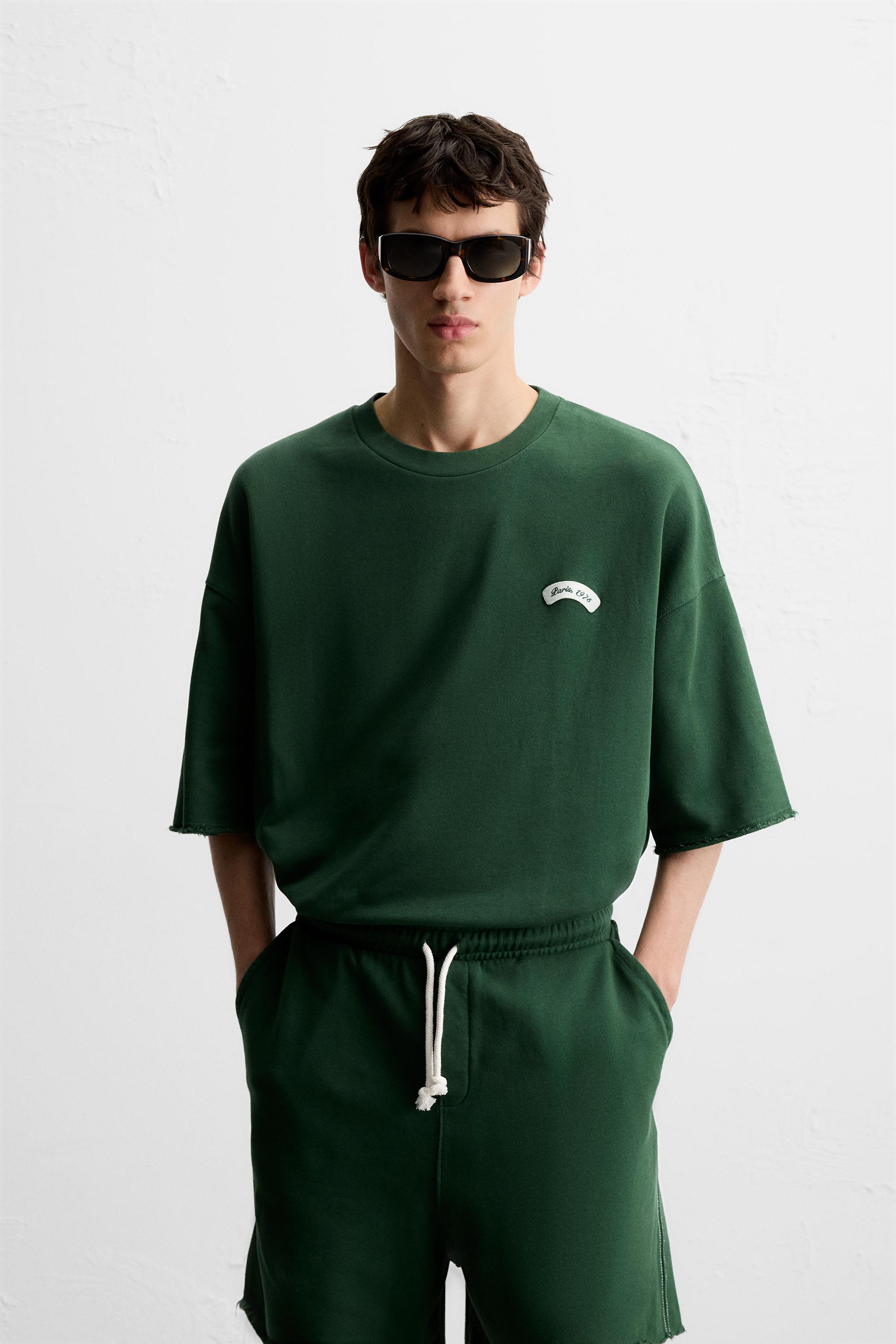 CONTRAST PATCH SWEATSHIRT