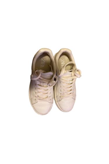 WOMENS SNEAKERS SIZE 5