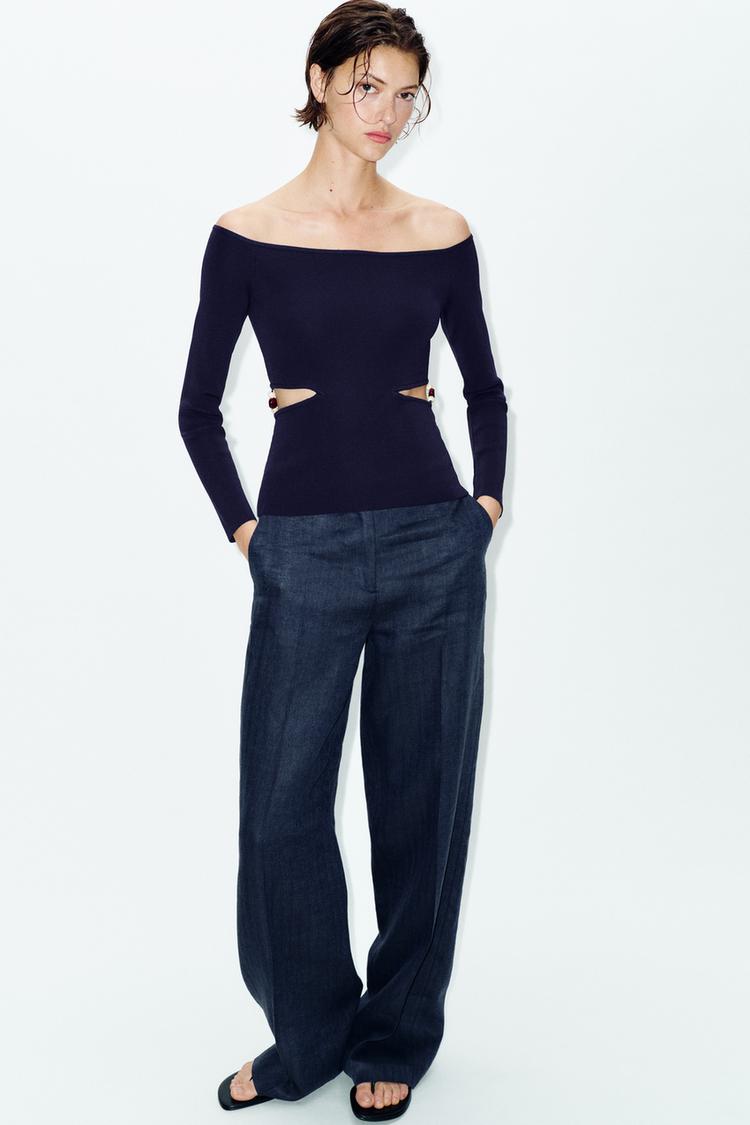 PENCERE DETAYLI BONCUKLU TRİKO TOP