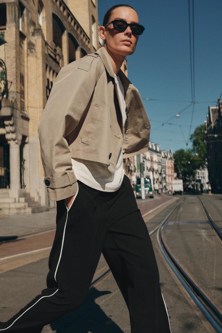 DOUBLE BREASTED SHORT TRENCH COAT