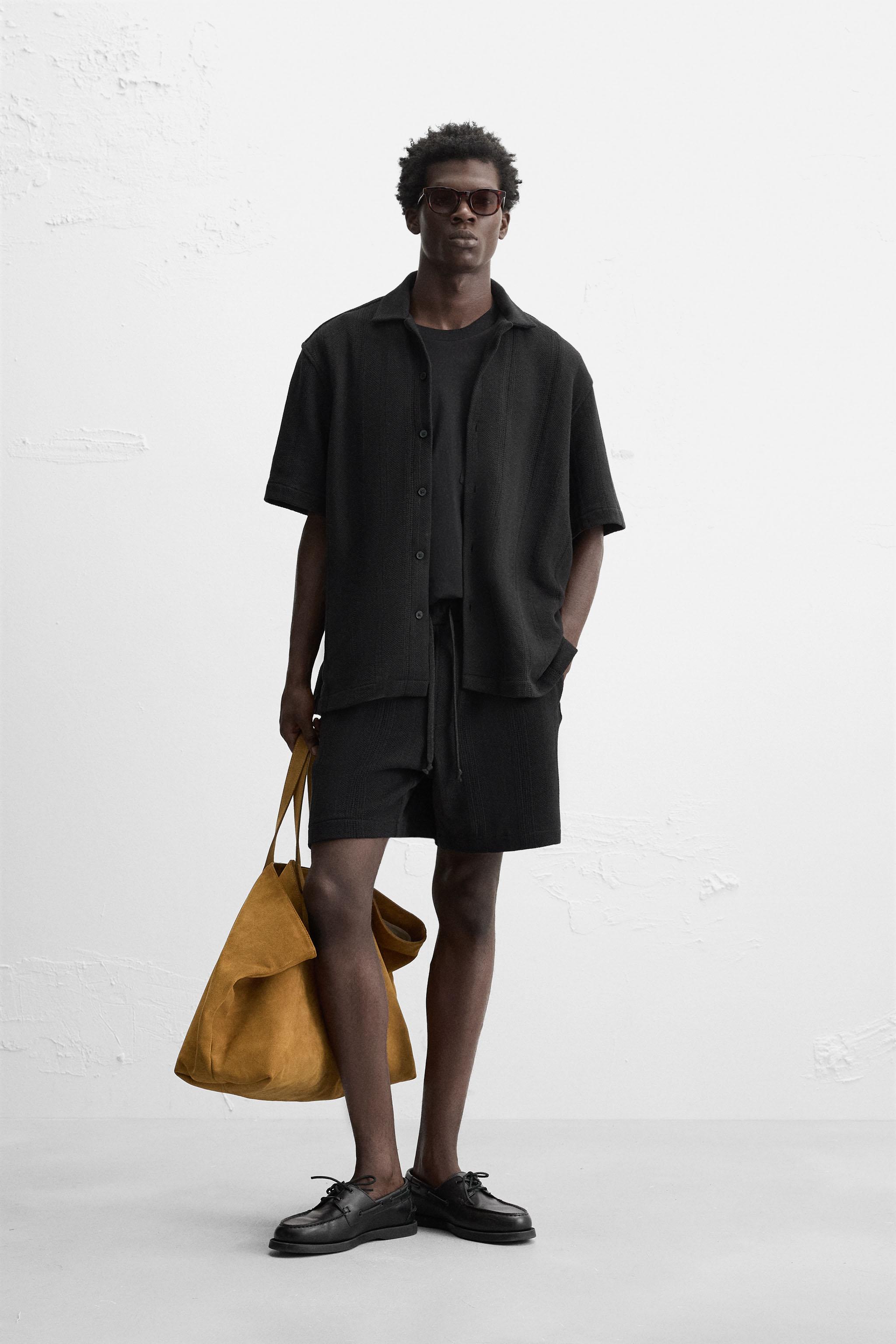 【在庫限り】ザラ　ショートパンツ　Sサイズ　ミニ　黒ブラック　シンプル　人気完売 ZARA - ZARA ショートパンツ ザラ XSの通販 by a｜ザラならラクマ