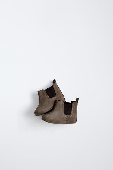 Zara LEATHER CHELSEA BOOTS - 1-810 - Image 0