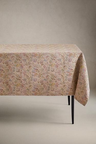 FLORAL JACQUARD TABLECLOTH - Beige by Zara