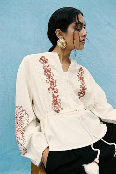 Zara EMBROIDERED DRAWSTRING BLOUSE - Ecru / Maroon