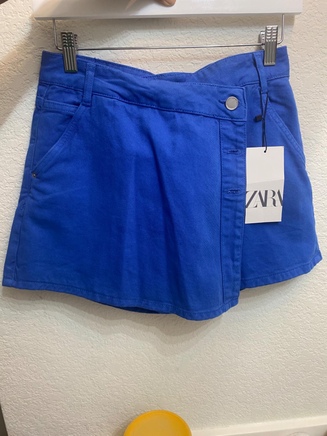 SPLIT SKIRT WITH BUTTONS - Image 4