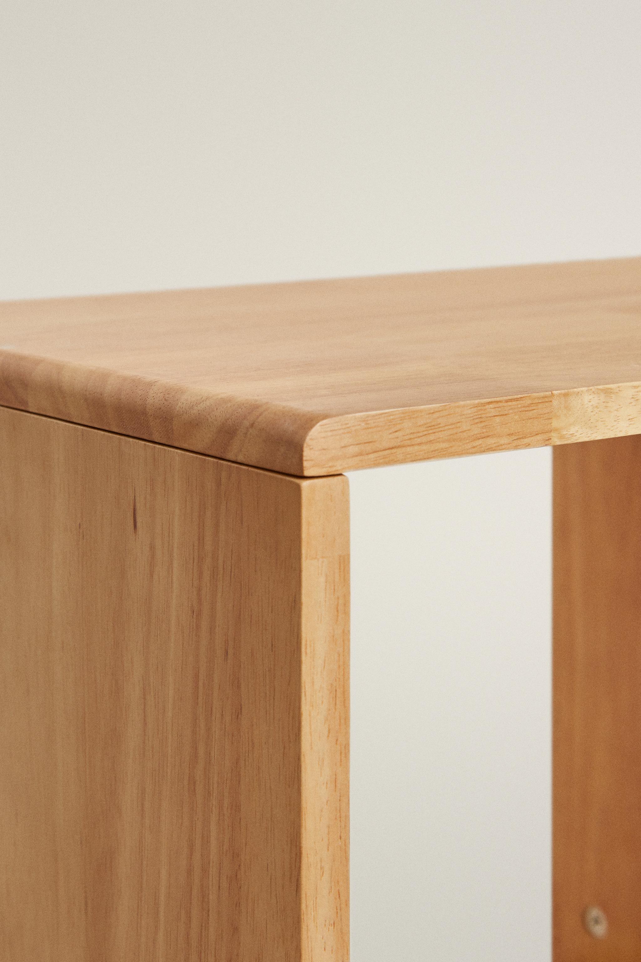 WOOD STORAGE SIDEBOARD