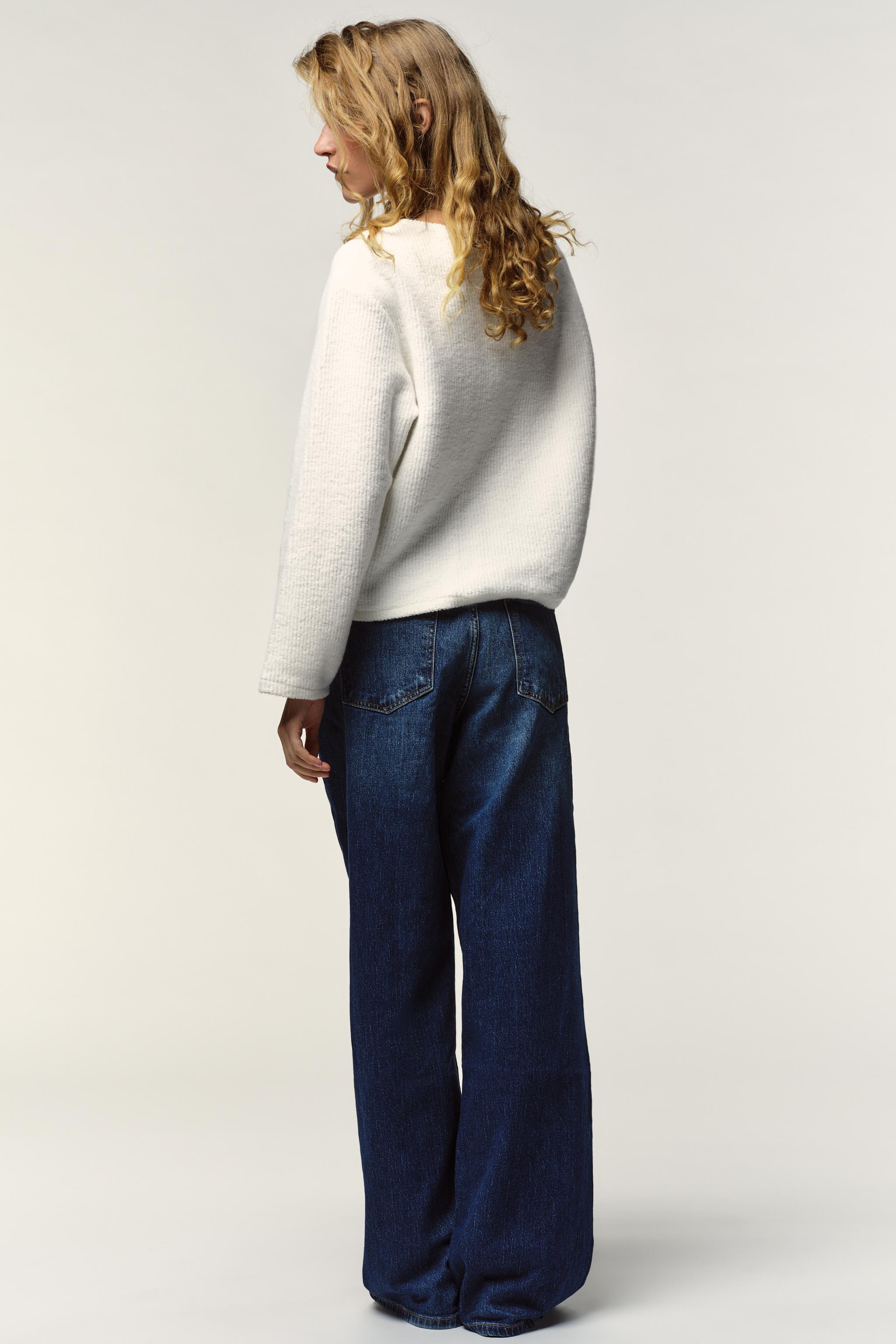 RUSTIC SWEATSHIRT