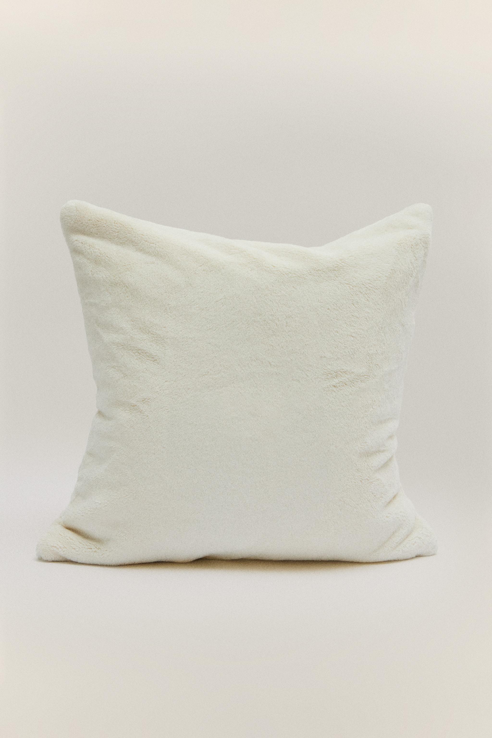 FAUX FUR THROW PILLOW COVER