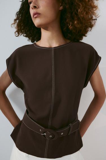 BLUSA COM CINTO E PESPONTOS EM CONTRASTE - Marrom da Zara