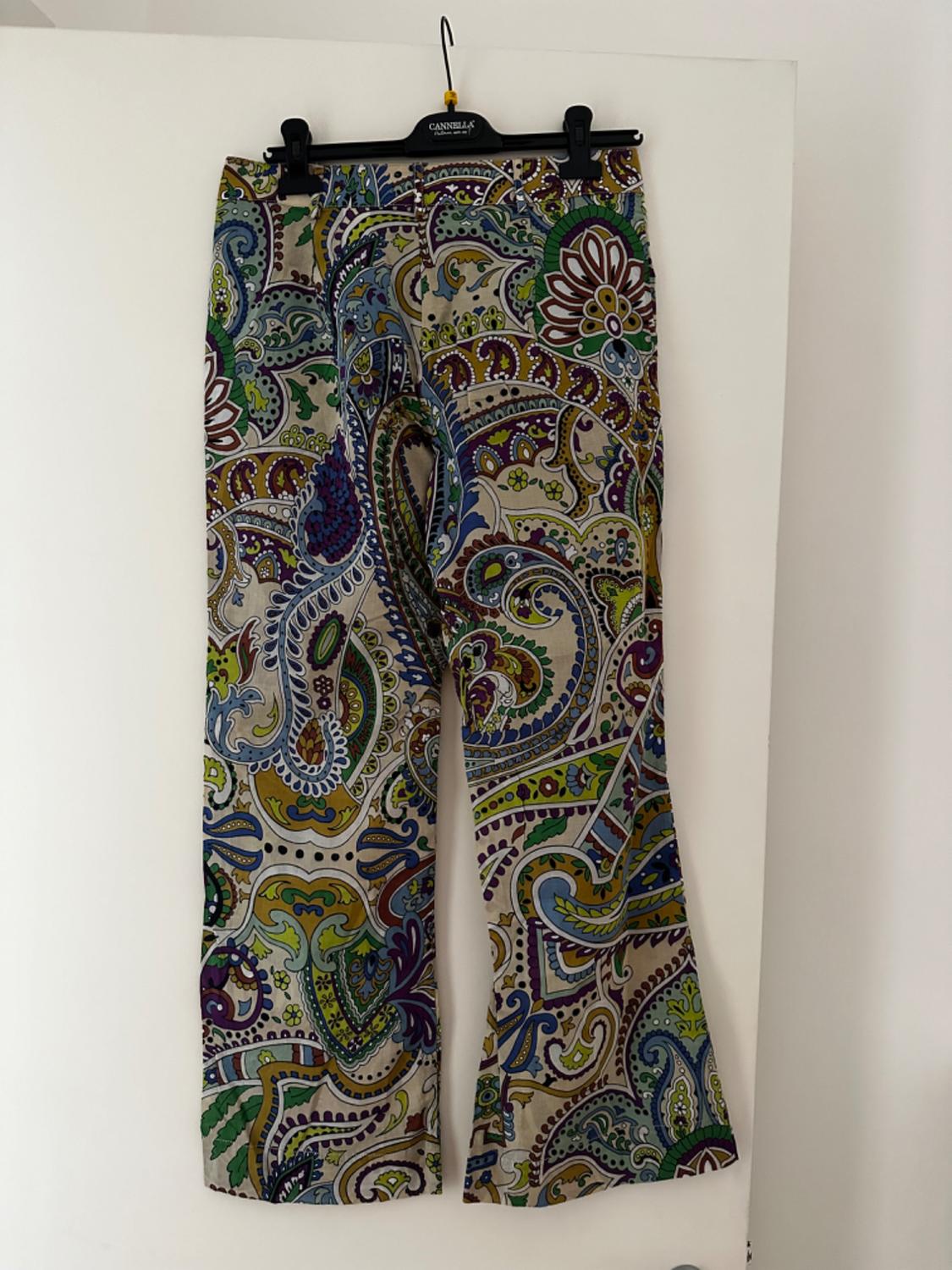 PRINTED FLARED TROUSERS