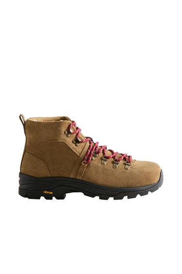 LEATHER HIKING BOOTS - Brown by Zara