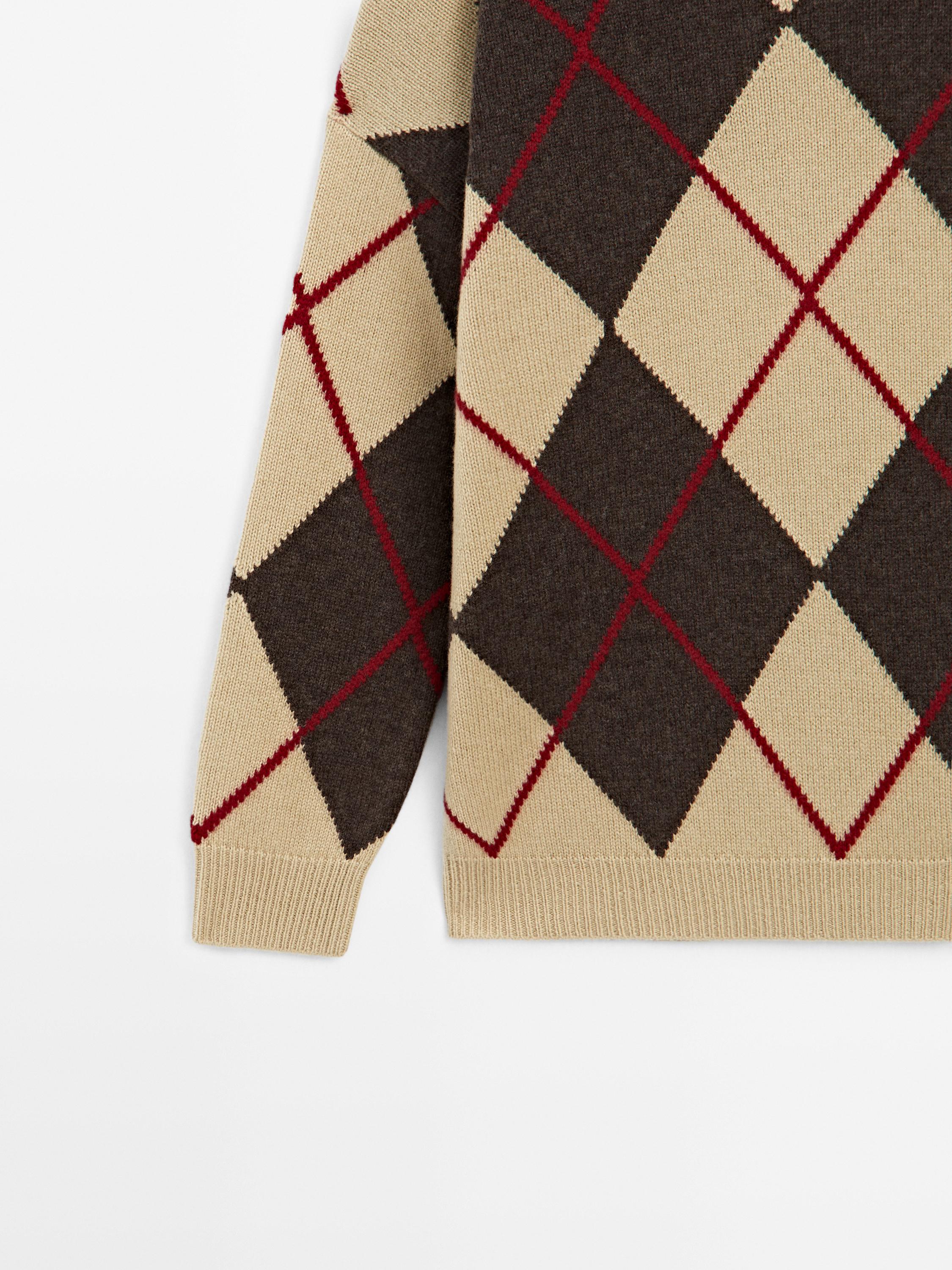Wool blend sweater with argyle detailing