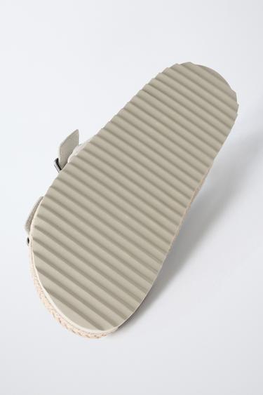 SANDALES EN CUIR À BOUCLES - Blanc écru de Zara - Image 6