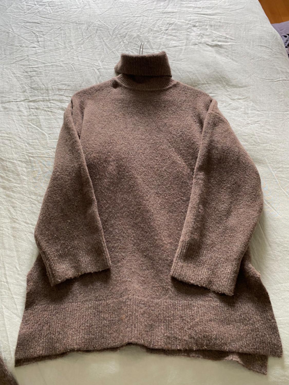 TEXTURED HIGH NECK SWEATER