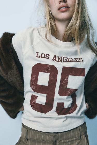 CAMISETA VARSITY EFECTO LAVADO - Crudo de Zara - Imagen 0
