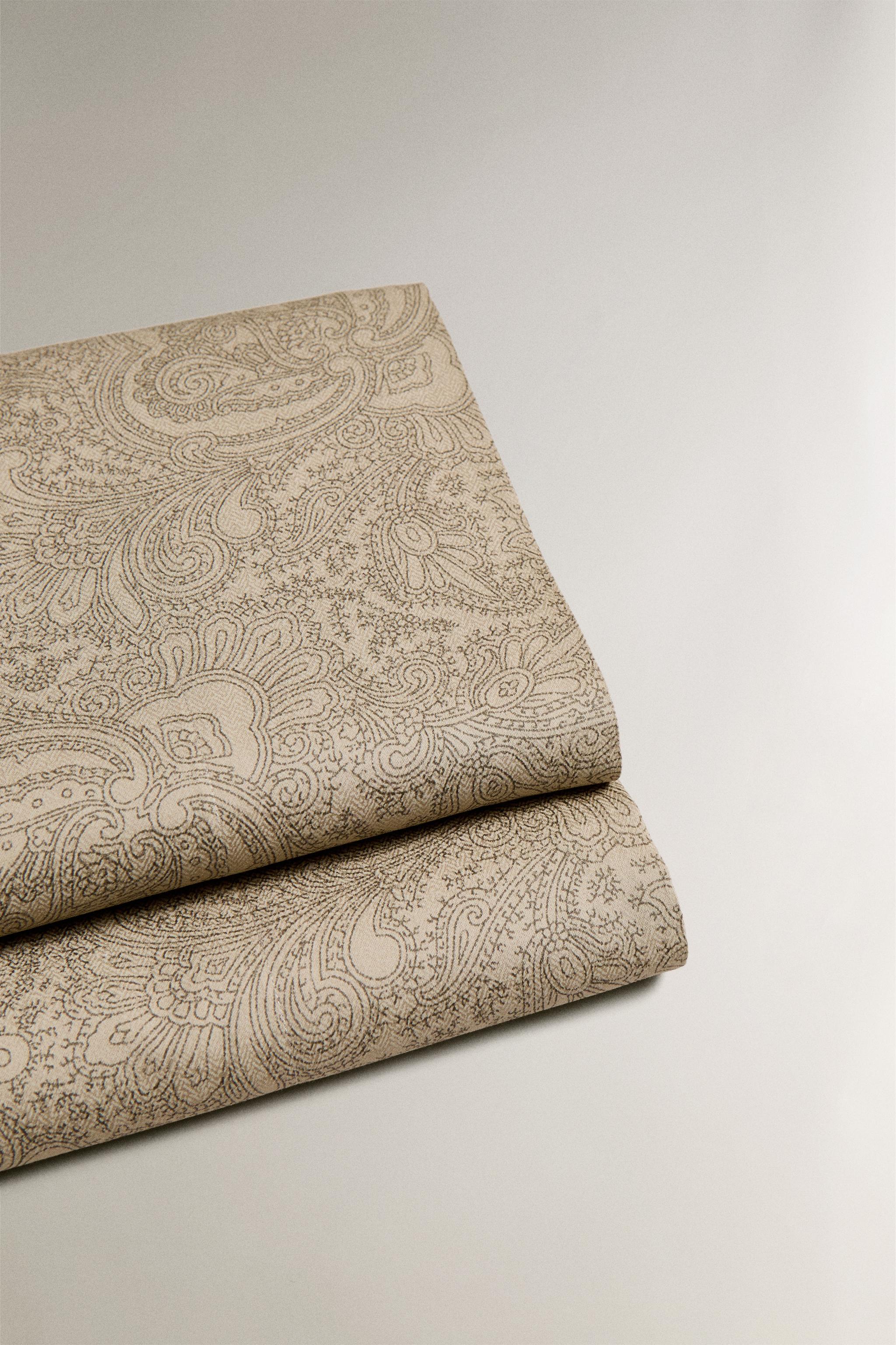 DRAP DE DESSUS SATIN JACQUARD
