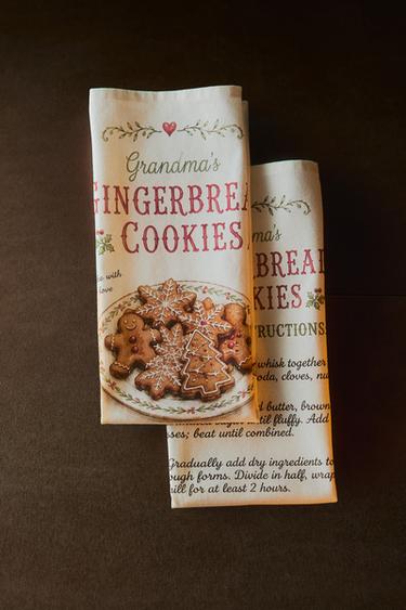 GINGERBREAD CHRISTMAS TEA TOWEL (PACK OF 2) — Green 1