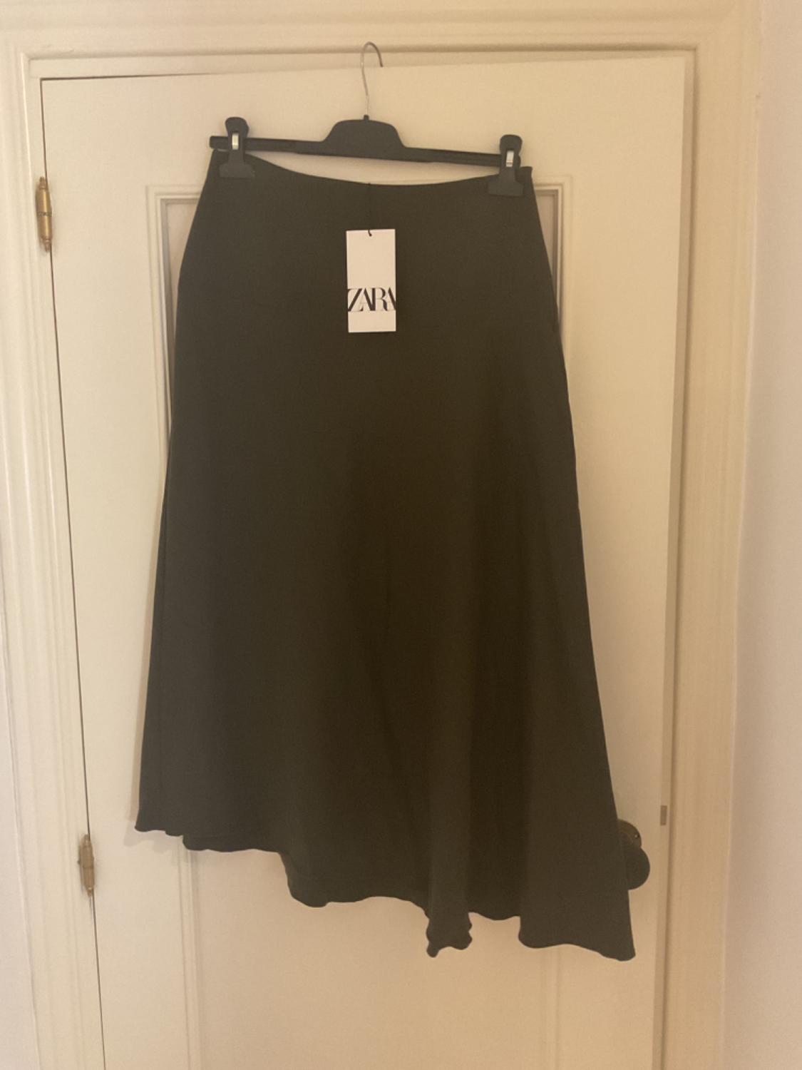 LIMITED EDITION MIDI SKIRT - Image 2