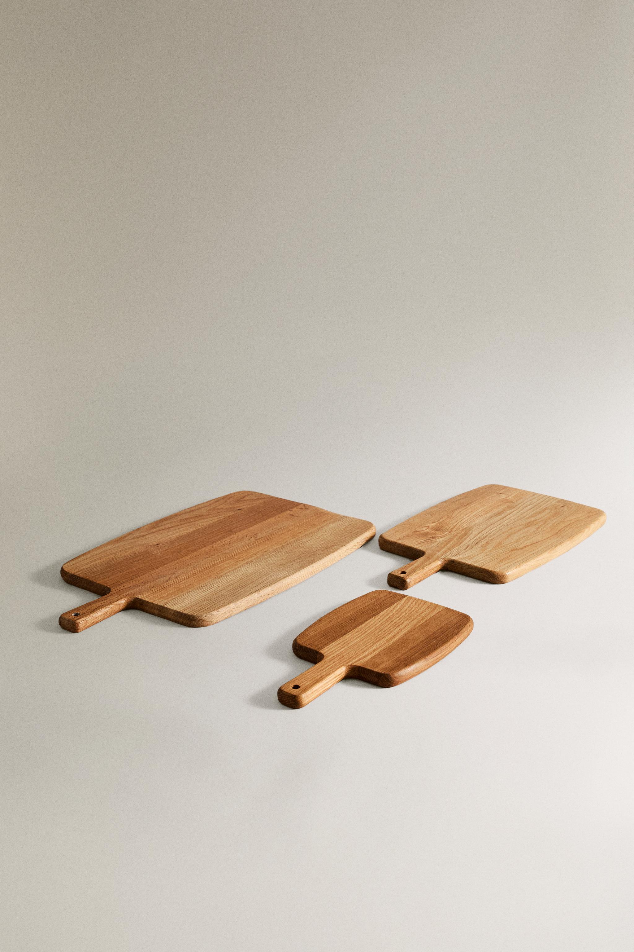 OAK WOOD CUTTING BOARD — Light beige